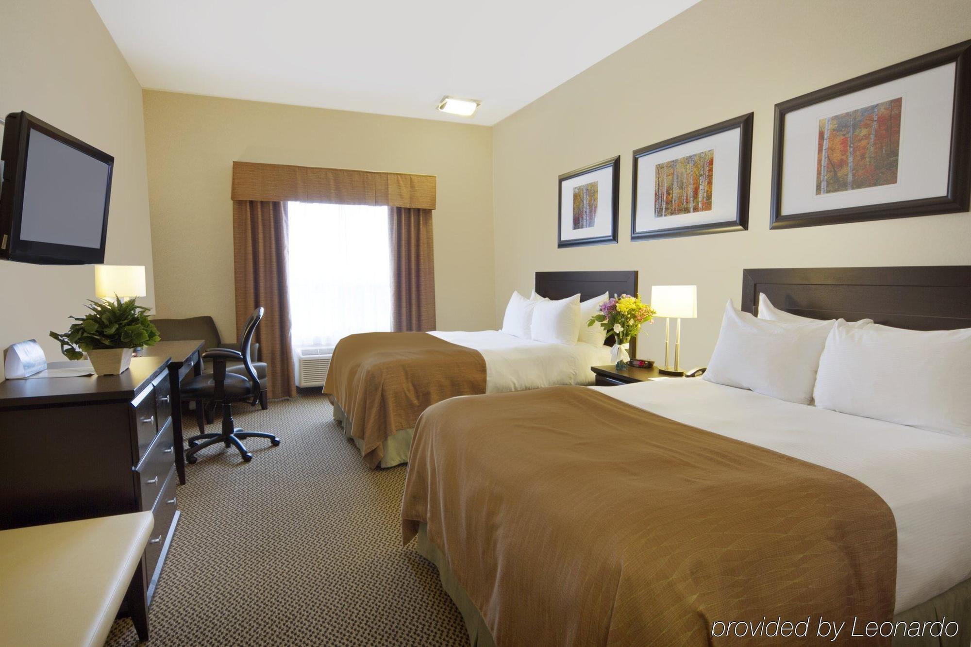 Best Western Wainwright Inn & Suites Exterior photo